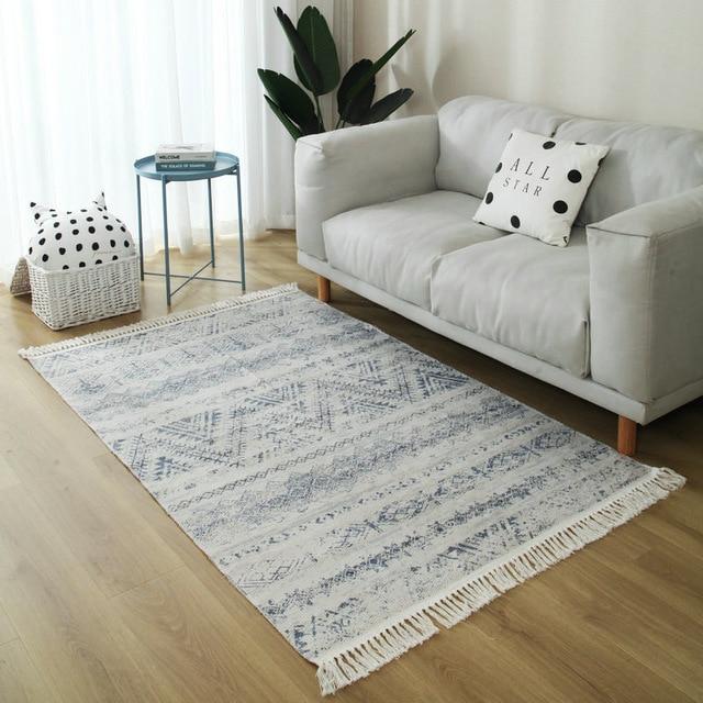 Beige bohemisk matta med fransar