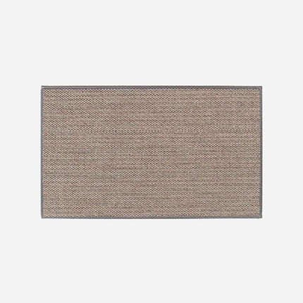 Absorberande entrématta för hallen