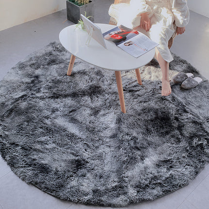 Rund mjuk ljusgrå shaggymatta