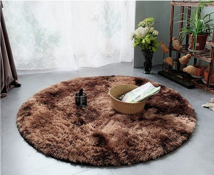 Rund mjuk brun shaggymatta