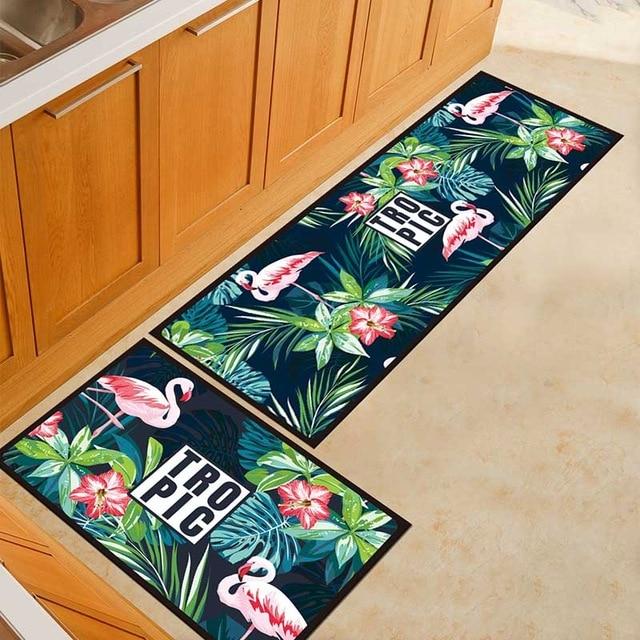 Köksmatta med flamingos och tropiska blad
